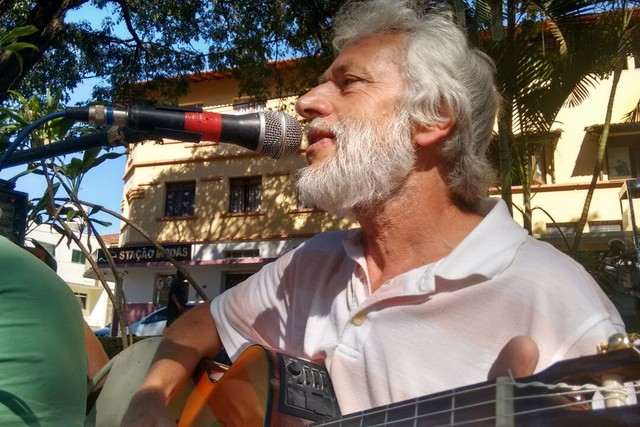 Música na feira display